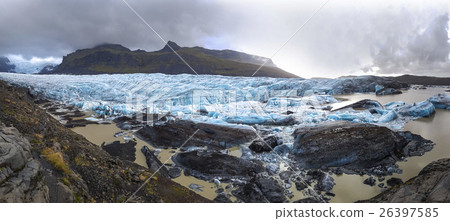 Svinafellsjokull glacier tongue in winter Svinafellsjokull glacier tongue in winter 26397585
