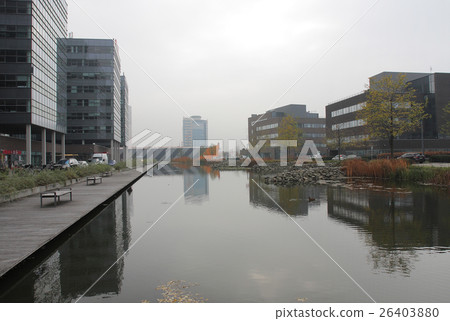 Office centre with park and fish-stocked lake. 26403880