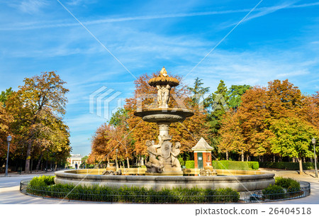Alcachofa Fountain in the Buen Retiro Park - 26404518