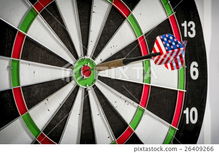 dart board with dart arrow dart board with dart arrow 26409266