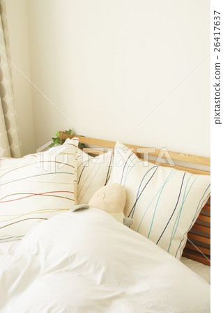 Dazzling refreshing bed in the morning Dazzling refreshing bed in the morning 26417637
