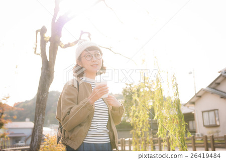 一個人旅行的女人 26419484