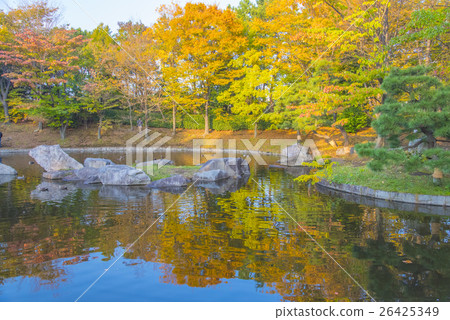 Pond of Saruja Imperial Park, a metropolitan park 26425349