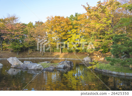 A pond at the Sarue Onshi Park, which is a metropolitan park (Koto Ward, Tokyo) A pond at the Sarue Onshi Park, which is a metropolitan park (Koto Ward, Tokyo) 26425350