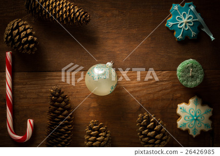 Beautiful christmas frame decoration from peppermint candy cane 26426985