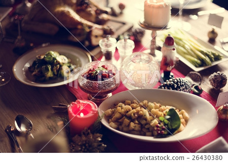 Christmas Family Dinner Table Concept Christmas Family Dinner Table Concept 26430380