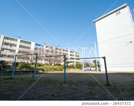 Apartment complex 26437372