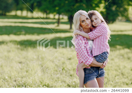 young family mother and daughter young family mother and daughter 26441099