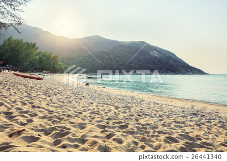 Asian tropical beach paradise Asian tropical beach paradise 26441340