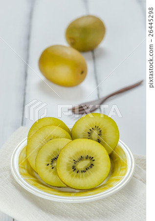 golden kiwi fruit 26445298