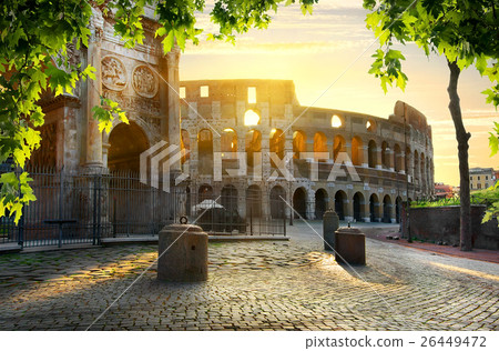 Colosseum and Arch 26449472