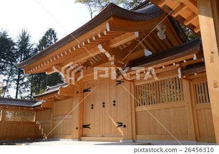 Newly built semi-priest 26456310