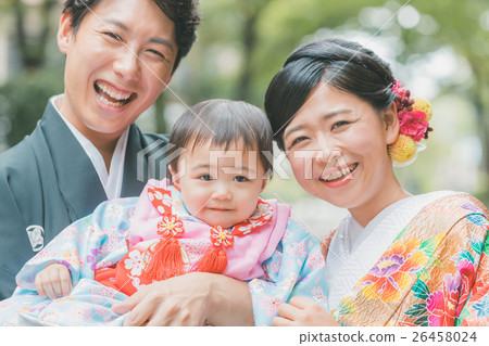 bridal couple, bride and groom, baby 26458024