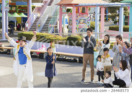 amusement park  26468573