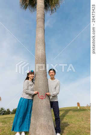 Couple Wedding Photo Forward Taking Red Thread Couple Wedding Photo Forward Taking Red Thread 26473428