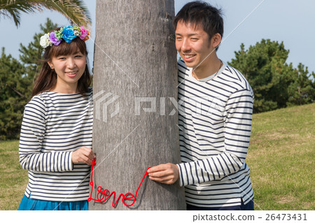 Couple Wedding Photo Forward Taking Red Thread Couple Wedding Photo Forward Taking Red Thread 26473431
