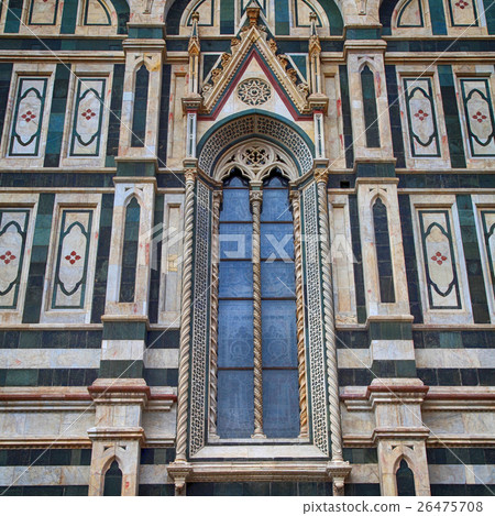 Gothic window in Duomo cathedral, Florence, Italy 26475708