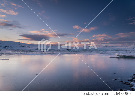 Jokulsarlon, Vatnajokull national park, Iceland Jokulsarlon, Vatnajokull national park, Iceland 26484962