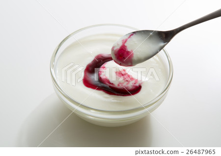 在酸奶中堵塞 26487965