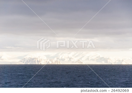 Antarctica in a cloudy day 26492069