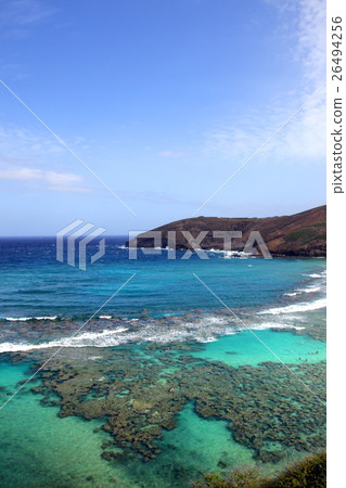 Hanauma Bay, Oahu, Hawaii.. 26494256