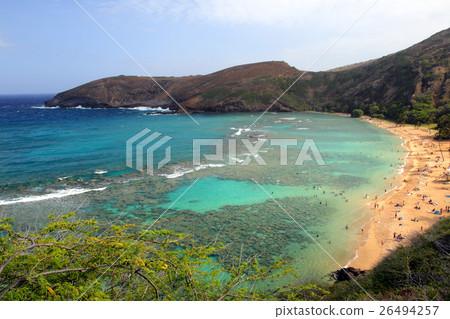 Hanauma Bay, Oahu, Hawaii.. 26494257