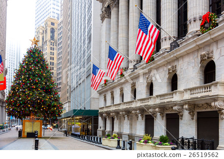 Famous Wall Street in New York City, NYC, USA Famous Wall Street in New York City, NYC, USA 26519562