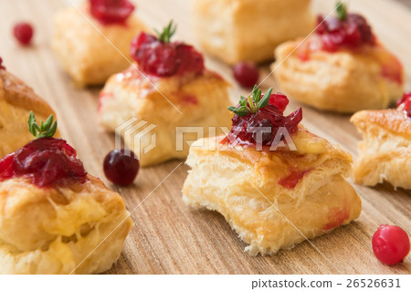 Homemade christmas cranberry and cheese bites 26526631