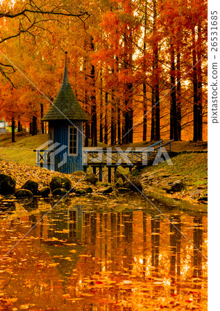 Moomin Valley of autumn leaves Moomin Valley of autumn leaves 26531685