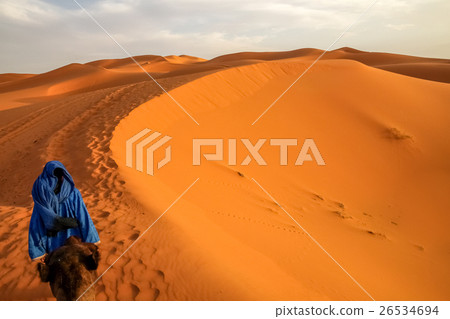 Berber guide on Merzouga sand dunes 26534694