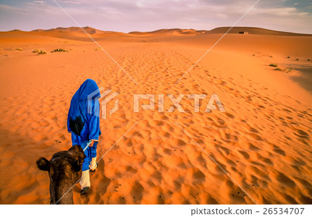 Berber guide on Merzouga sand dunes 26534707