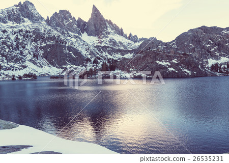 Minaret lake 26535231