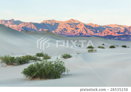 Sand dune 26535238