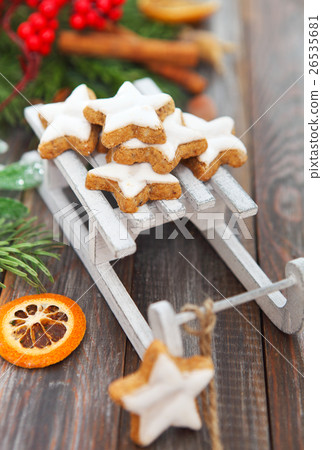 Christmas cookies and Christmas decorations Christmas cookies and Christmas decorations 26535681