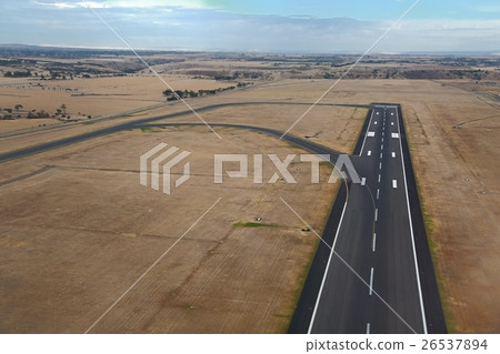 Runway of an airport Runway of an airport 26537894