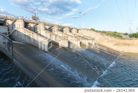 Dam gate in evening, The Pa Sak Cholasit Dam Dam gate in evening, The Pa Sak Cholasit Dam 26541369