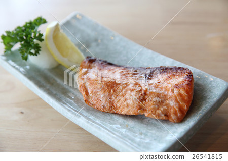 baked salmon , grilled salmon in Japanese style 26541815