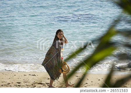 A trip to the tropical beach A trip to the tropical beach 26551583