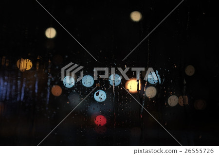 窗外雨景 26555726