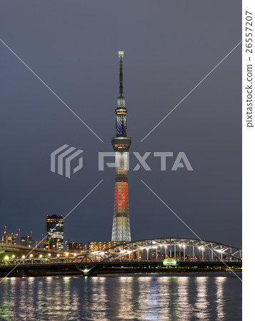 A Shirahashi bridge over the Sumidagawa River and a night view of the Tokyo Sky Tree of the lighting that imaged Chirashi Sushi A Shirahashi bridge over the Sumidagawa River and a night view of the Tokyo Sky Tree of the lighting that imaged Chirashi Sushi 26557207