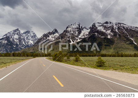 Grand Tetons Mountains 26563873