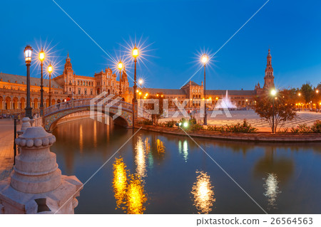 Plaza de Espana at night in Seville, Spain 26564563