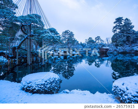 Kenrokuen的雪景 Kenrokuen的雪景 26575915