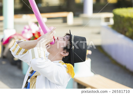 amusement park  26581710