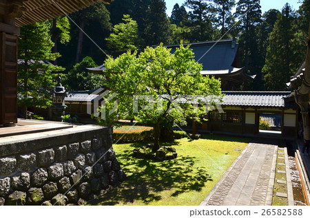 Fukui Eiheiji Temple Nakamekomon (2016.10) 26582588