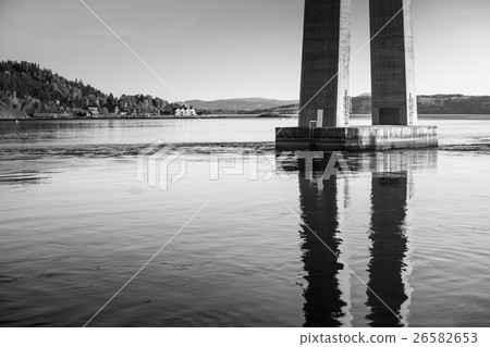 Skarnsund bridge bearing, cable-stayed bridge Skarnsund bridge bearing, cable-stayed bridge 26582653