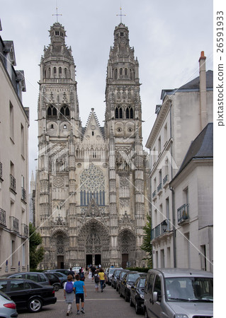 the facade of saint gatien in tours 26591933