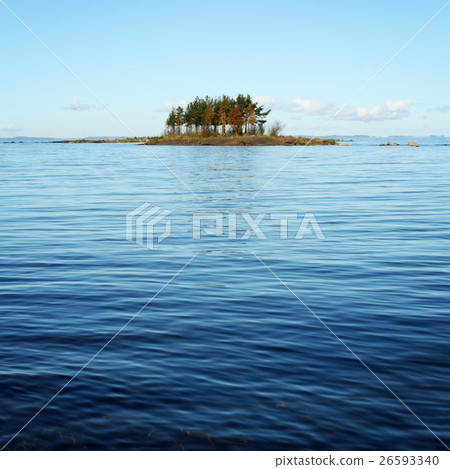 Small island in Ladoga lake near Valaam, Kareliya. 26593340