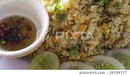 Thai food , fried rice . 26594377