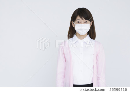 女性身體狀況差冷感冒花粉症發燒鼻炎的女商人 26599516